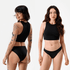 Deux femmes portent la culotte menstruelle DuoFlux noire, vues de face et de dos, mettant en valeur la coupe, la discrétion et le maintien.